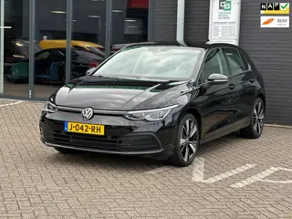 Volkswagen Golf 1.0 TSI Life Business/sfeerverlichting/Carplay/Camera/NL-AUTO NAP!!