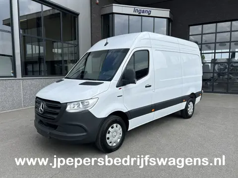 Mercedes-Benz eSprinter 320 L2 H2 Pro 81kWh / Snel laden 115Kw / Trekhaak / MBUX / Navigatie / Camer