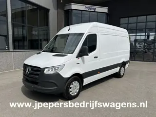 Mercedes-Benz eSprinter 320 L2 H2 Pro 81kWh / Snel laden 115Kw / Trekhaak / MBUX / Navigatie / Camer
