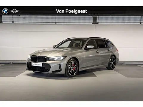 BMW 3 Serie Touring 318i | Selections | M Sportpakket Pro | Draadloos oplaadstation |