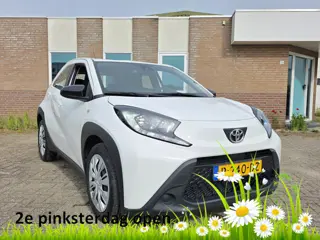 Toyota Aygo X 1.0 VVT-i MT Play, Camera! Carplay! Adapt Cruise Ctrl! 2e Pinksterdag OPEN!