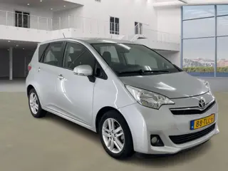 Toyota Verso-S 1.3 VVT-i AUTOMAAT! Camera! Navigatie! VERWACHT!