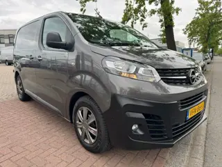 Opel Vivaro 2.0 CDTI Edition Automaat Euro6 51.000km Airco,Navigatie,Camera,3Zits