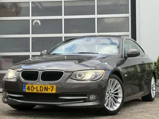 BMW 3 Serie Coupe 320i Corporate Lease High Executive 164pk | Audio-navigatie full map | Bi-xenon ko