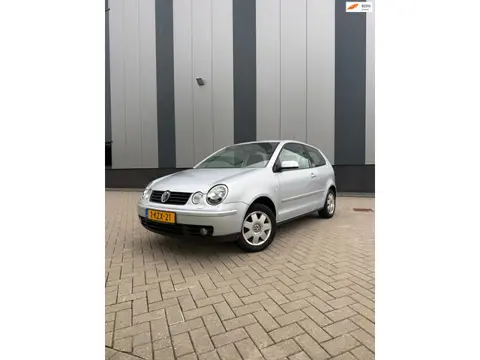 Volkswagen Polo 1.4-16V Benzine 2002 | Stoelverwarming | Eleck. ramen