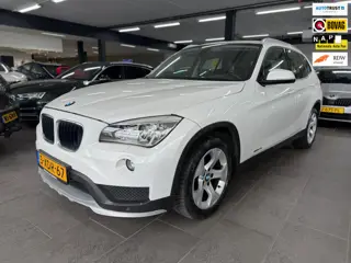 BMW X1 SDrive20i Limited Series automaat xenon clima cruise controle lm-velgen elektrische pakket pa