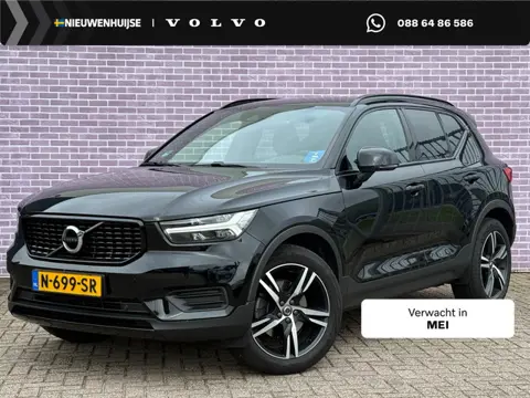 Volvo XC40 1.5 T2 R-Design | Keyless entry/start | Stoel en stuurverwarming | Parkeersensoren V+A | 