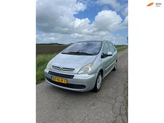 Citroen Xsara Picasso 1.6i-16V Image climate control / trekhaak