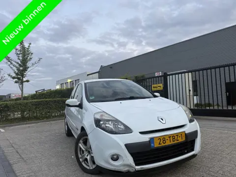 Renault Clio 1.5 dCi Cruisecontrol Airco Parkeersensoren