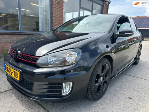 Volkswagen Golf 2.0 GTI Leder 6BAK CarPlay LM Black Magic uitvoering
