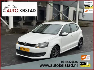 Volkswagen Polo 1.2 5-DEURS AIRCO/LM-VELGEN/NAVIGATIE! 1 JAAR APK!