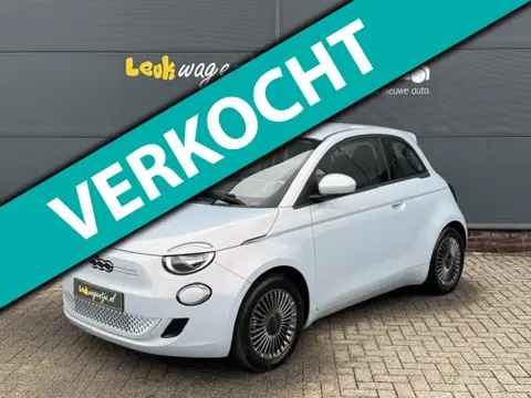 Fiat 500 e Icon 42 kWh *carplay *camera *climate *keyless