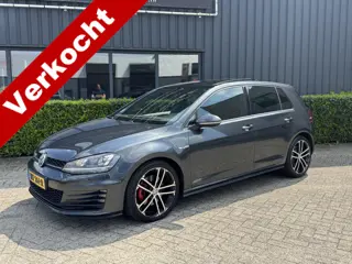 Volkswagen Golf 7 GTD 2.0 TDI 184pk DSG / Aut. Panoramadak Leder Navi Export!!