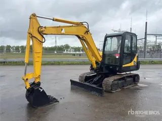 Hyundai R60-7 (bj 2013)