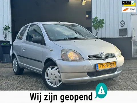 Toyota Yaris 1.3 | AIRCO | ELEKTRISCHE RAMEN | NIEUWE KOPPELING | APK | NAP | VVT-i