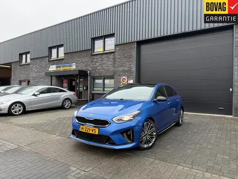 Kia Ceed 1.4 T-GDi GT-PlusLine | 1E EIGENAAR | 12MND GARANTIE | AUTOMAAT | PANO | CRUISE | JBL | LED