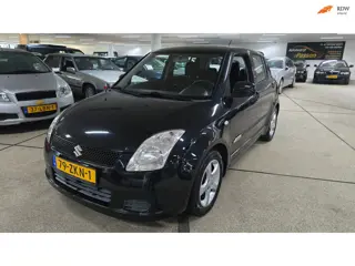 Suzuki Swift 1.3 GA. 141.000dkm! Zeer netjes top onderhouden! Nieuwe Apk!!