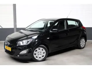 Hyundai I20 1.2i First Edition l Airco l PDC l Elek Pak