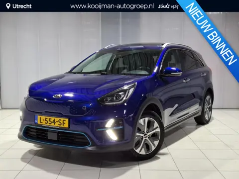 Kia e-Niro ExecutiveLine 64 kWh  Trekhaak, Stoel en stuur verwarming, Apple Carplay/Android Auto, Na