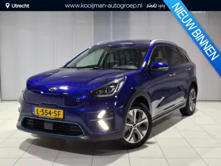 Kia e-Niro ExecutiveLine 64 kWh  Trekhaak, Stoel en stuur verwarming, Apple Carplay/Android Auto, Na