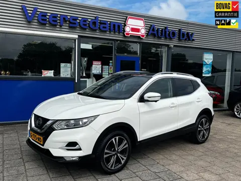 Nissan Qashqai 1.3 DIG-T 140 pk N-Connecta, panodak, trekhaak