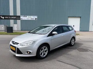Ford FOCUS Wagon 1.0i EcoBoost Edition Plus 6-Bak 126 PK. Mooie en als nieuw rijdende auto !!! Distr