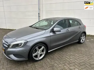 Mercedes-Benz A-klasse 180 Benzine 6-Handgeschakeld Airco Cruise Controle Navi Trekhaak NL-Auto