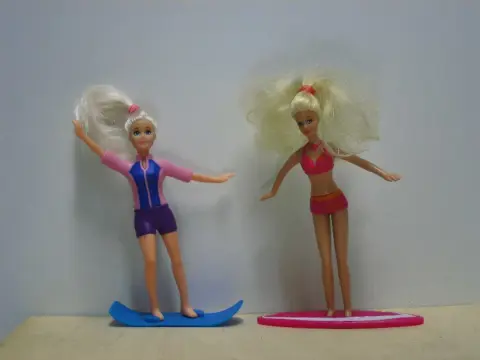 Merliah The Surfer 2010 en Surfer 2019 Barbie [WKS41]