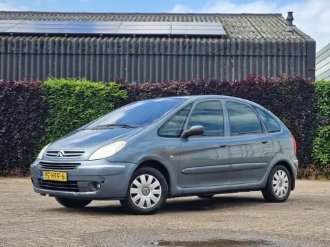 Citroen Xsara Picasso 2.0i-16V Exclusive Zie foto's*Lees tekst