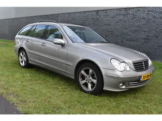 Mercedes-Benz C-Klasse Combi 200 CDI Avantgarde (bj 2007)