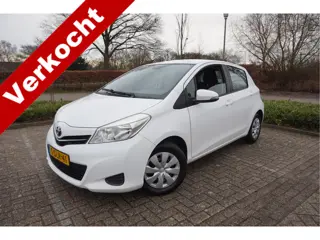 Toyota Yaris 1.0 VVT-i Now AIRCO (bj 2013)