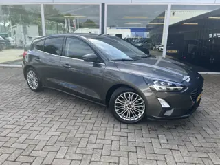 Ford Focus 1.0 EcoBoost Titanium Business Carplay / Led / Lmv / Sportstoelen / Cruise