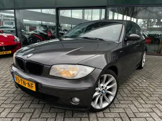 BMW 1-serie 116i High Executive (Airco, Parkeersensoren, Inruilkoopje)