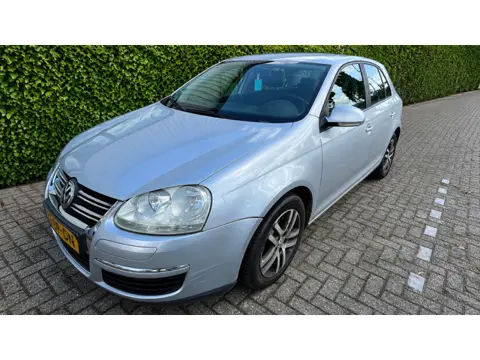 Volkswagen Jetta 1.6 FSI Trendline