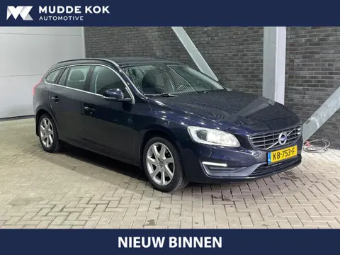 Volvo V60 2.0 D2 Nordic+ | Bi-Xenon | Standkachel | Trekhaak | Camera | Stoelverwarming | 17 Inch