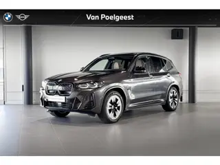 BMW iX3 Executive 80 kWh | M Sport | Glazen Panoramadak | Stoelverwarming | Trekhaak |