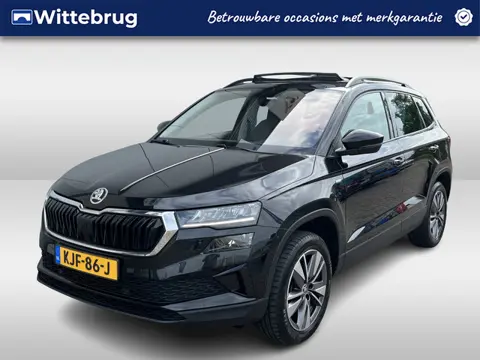 Škoda Karoq 1.5 TSI Ambition Tour / PANO/ KEYLESS/ STOELVERWARMING V&A/ DIGITAL DASH/ CRUISE/ SMARTL
