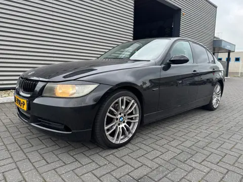 BMW 3-serie 320i Executive