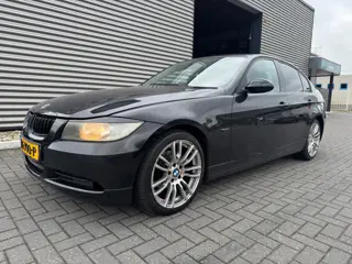 BMW 3-serie 320i Executive