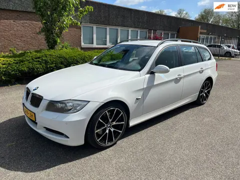 BMW 3-serie Touring 325i Automaat Leder Boekjes N.A.P