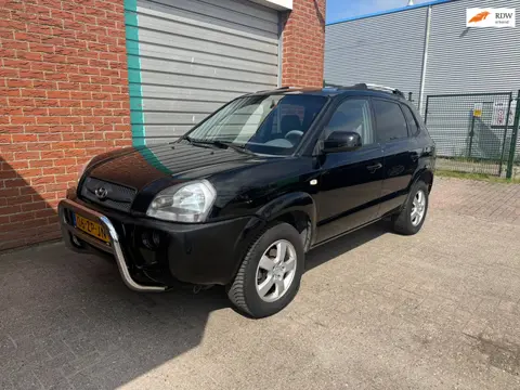 Hyundai Tucson 2.7i V6 4WD Style automaat Bj:2005