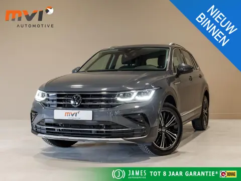 Volkswagen Tiguan 2.0 TSI 4Motion Elegance / 190pk / Trekhaak / Achteruitrij camera / Stoel verwarmi