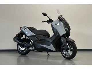 Yamaha XMAX 300 TECH MAX+ (bj 2025)