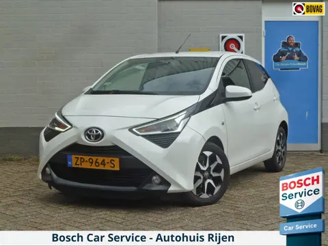 Toyota Aygo 1.0 VVT-i x-cite|Camera|Apple-Carplay/Android-Auto|Climate-Control|LM-Velgen|Cruise-Cont