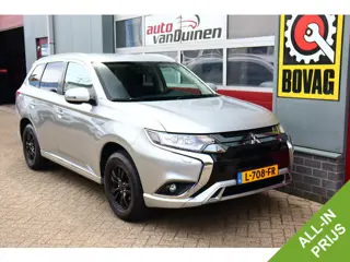 Mitsubishi Outlander 2.4 PHEV Pure O.a: Haak, PDC, Camera, Keyless, Carplay, DAB, Etc. All-in prijs!