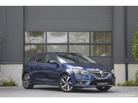 Renault Mégane 1.2 TCe Bose | Cruise Control | Achteruitrijcamera | Half lederen bekleding