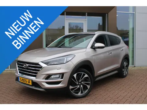 Hyundai Tucson 1.6 T-GDI 177pk Premium Automaat Leer Airco Navi Camera Trekhaak VOL!!!! dealer onder