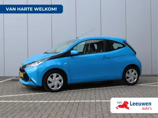Toyota Aygo 1.0 VVT-i x-play | Camera | Airco | Org. NL