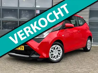 Toyota Aygo 1.0 VVT-i x-play | Camera | CRUISECR | Carplay | Airco