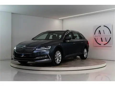 Škoda Superb Combi 1.4 TSI iV Business Edition Plus 218PK | Crystal | Elektr. Stoelen+Memory | ACC |